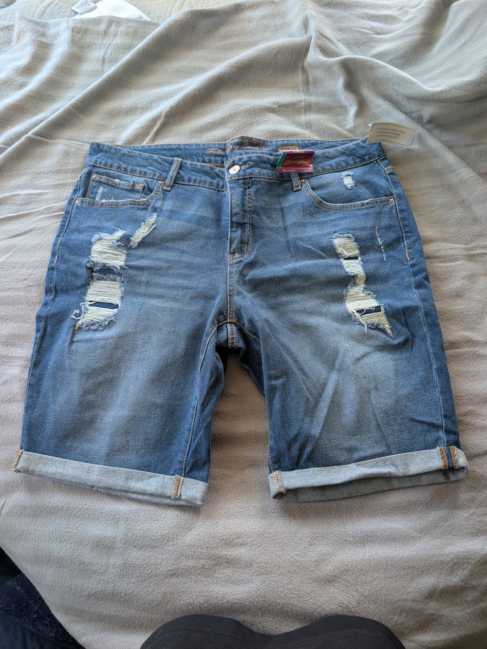 Distressed Rolled-Cuff Women's Jean Shorts - Blue